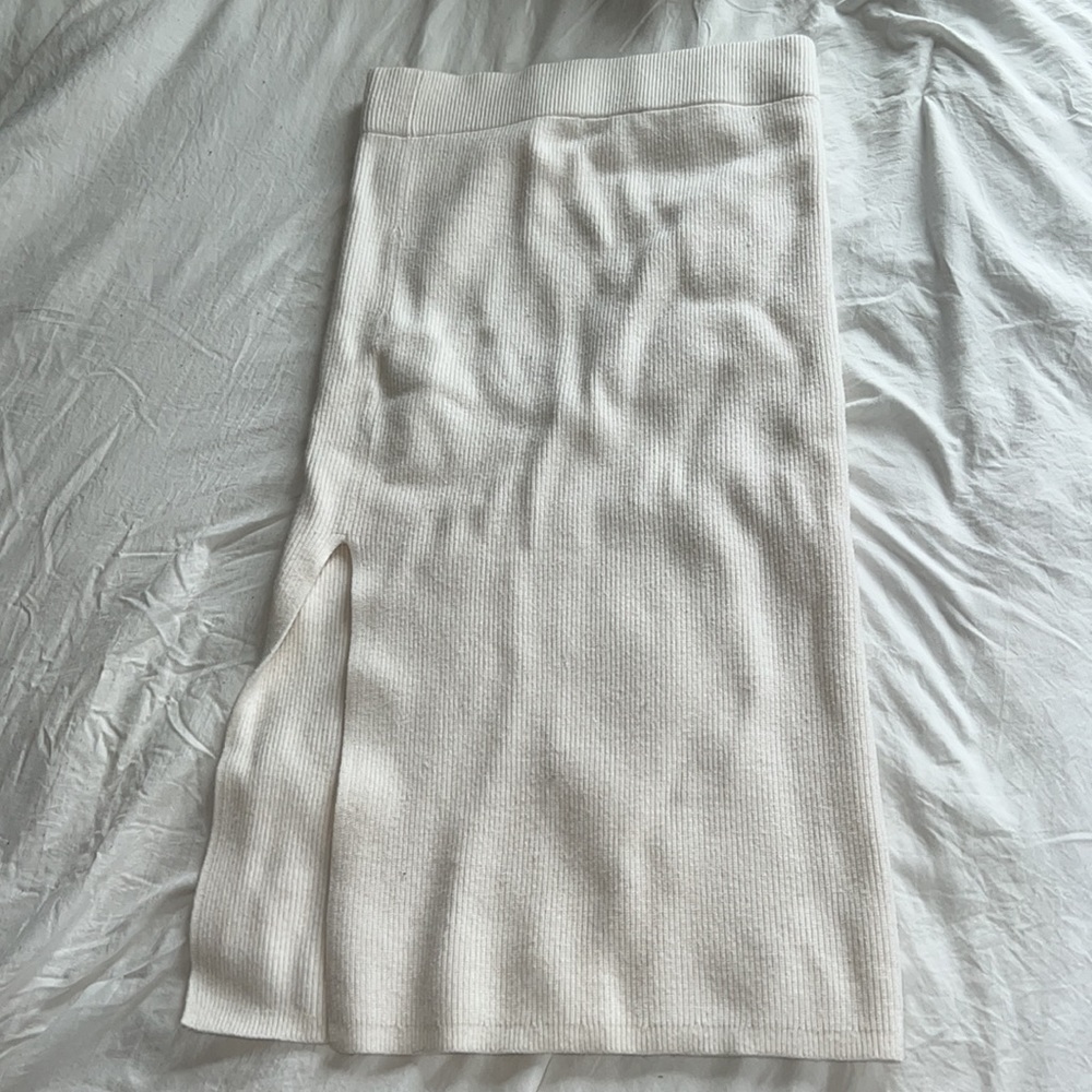 Abercrombie & fitch white ribbed sweater midi skirt with slit